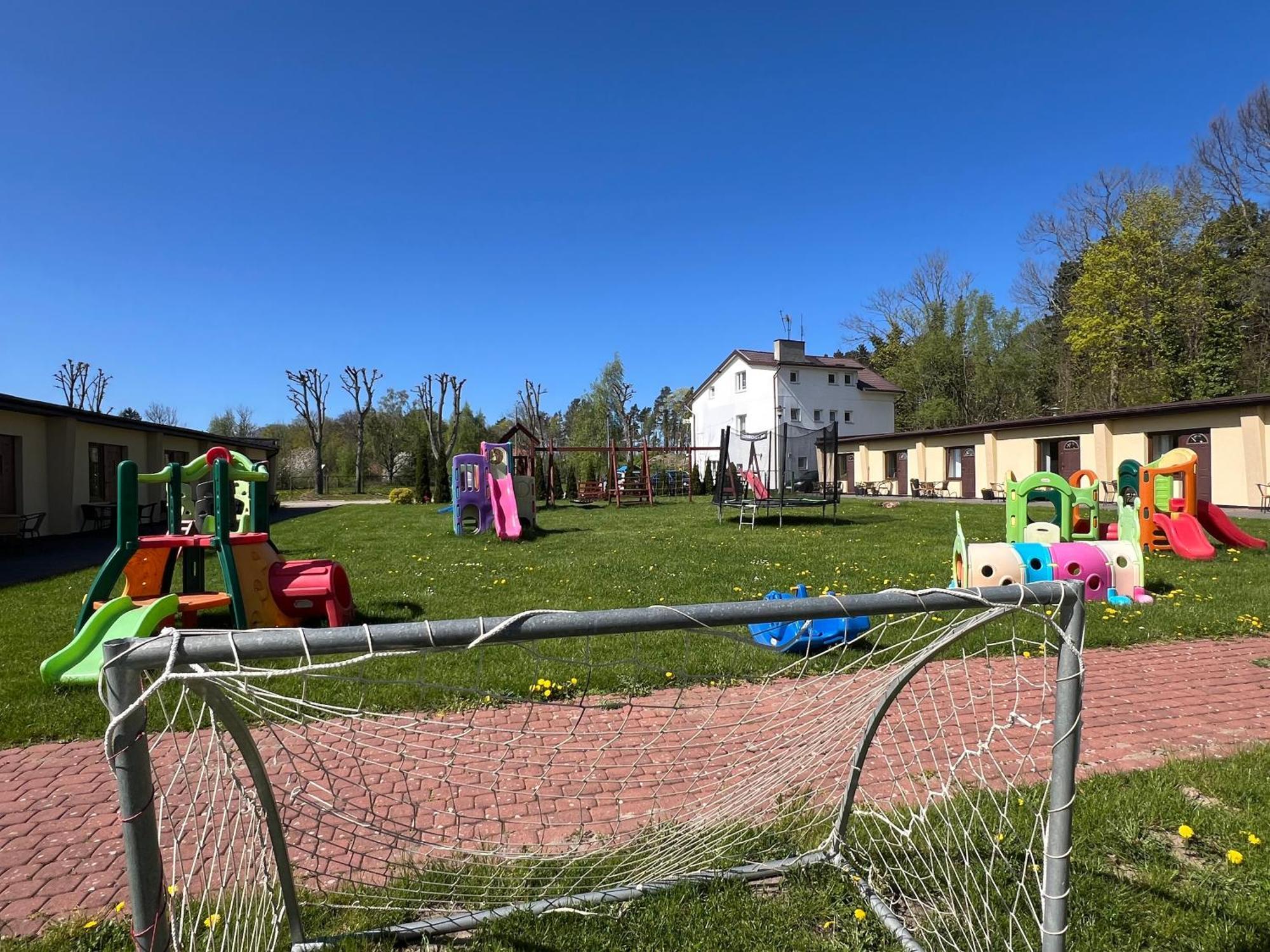 Osrodek Rodzinny "Pod Wydmami" Przy Plazy , Plac Zabaw , Rowery Sarbinowo Buitenkant foto